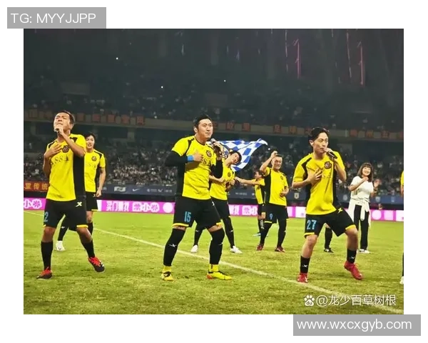 畅享足球明星魅力的饮料新体验助你在赛场上尽显风采